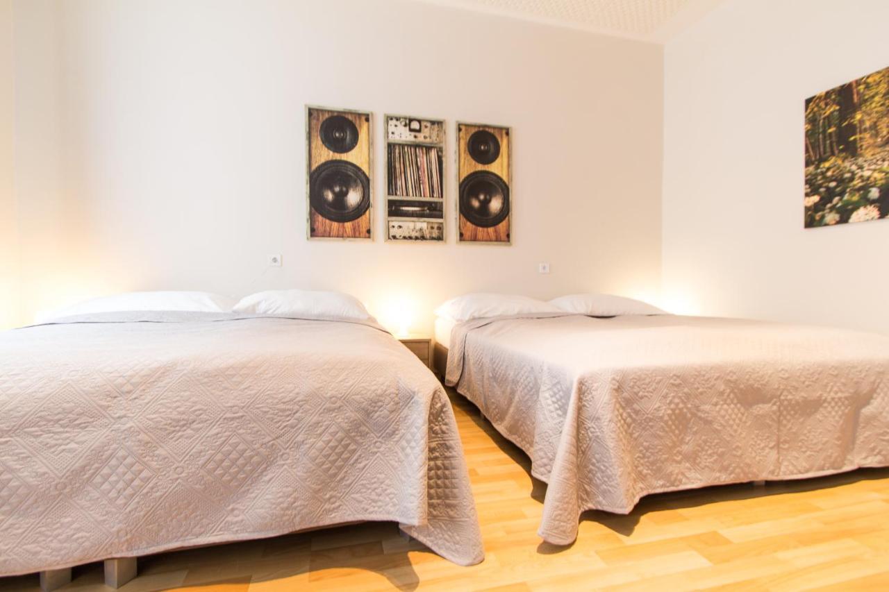 Apartment Mandlgasse I contactless check-in Vienna Esterno foto